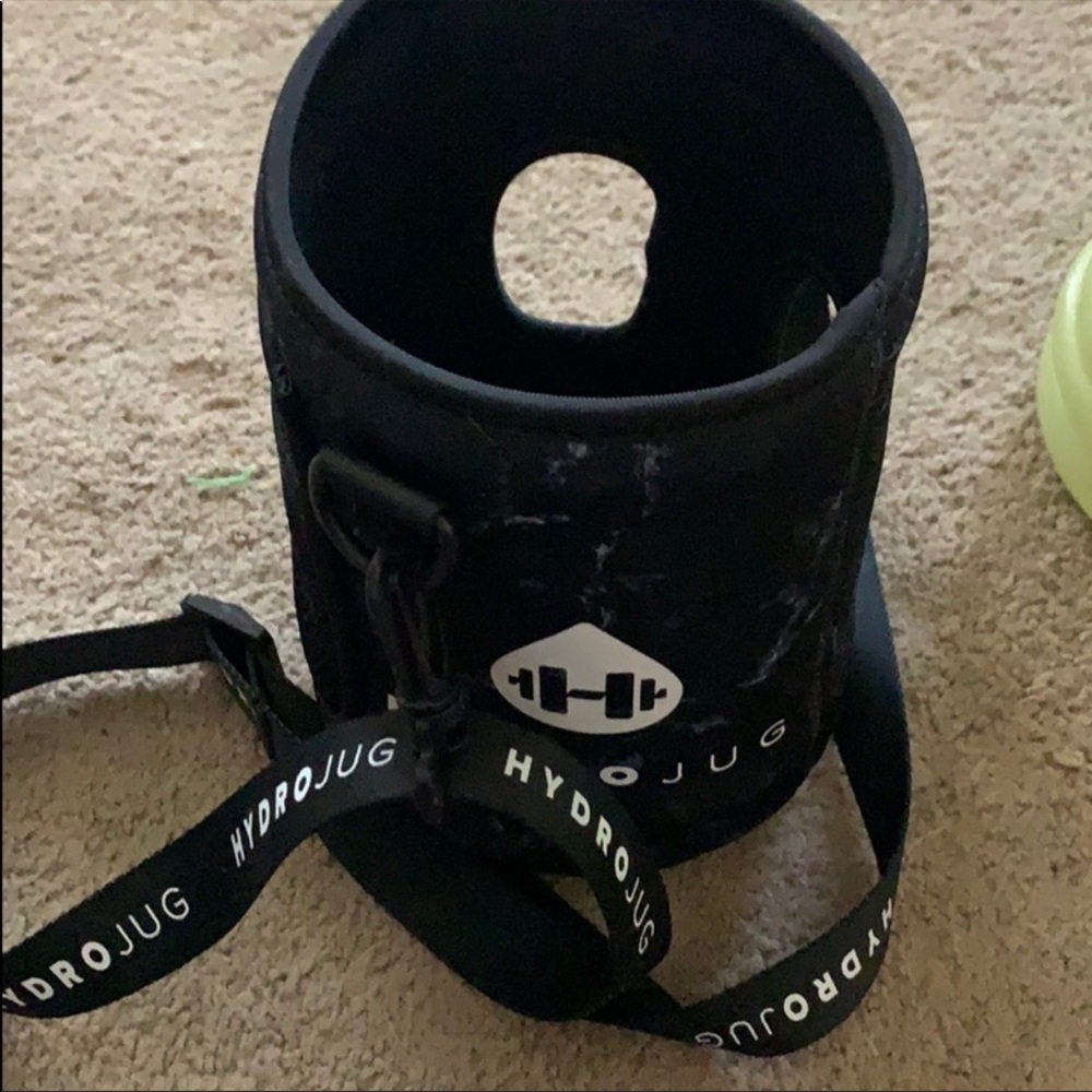 Black Marble Hydrojug sleeve